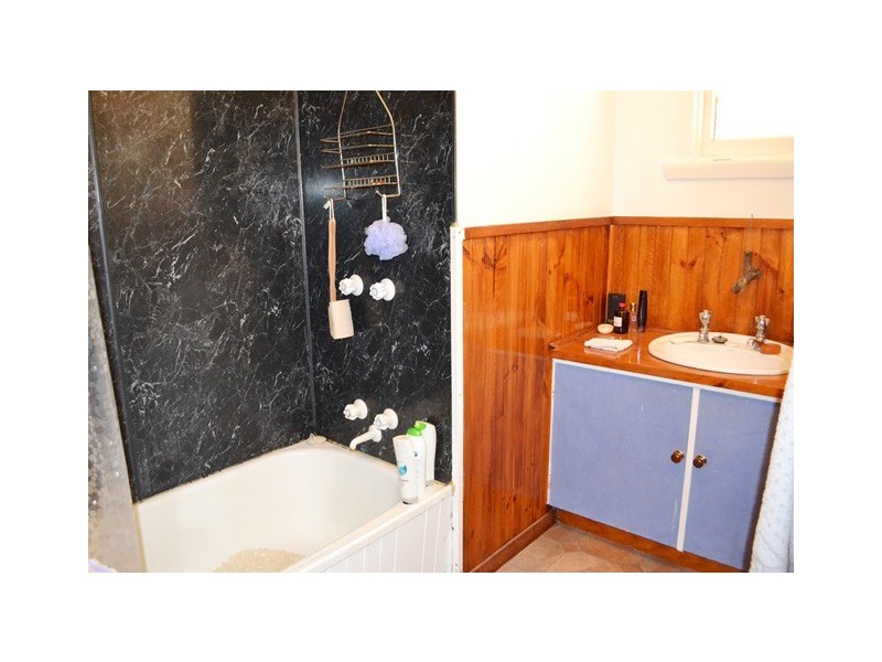 84 Collins Street, Brooklyn TAS 7320