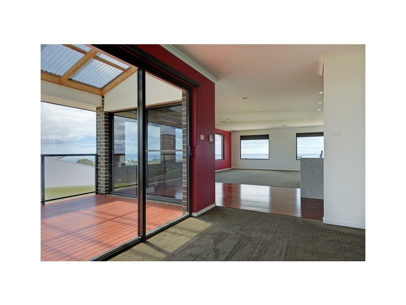 14 Lorrie Place, Park Grove TAS 7320