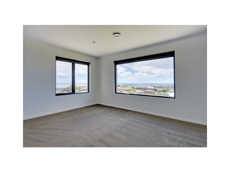 14 Lorrie Place, Park Grove TAS 7320
