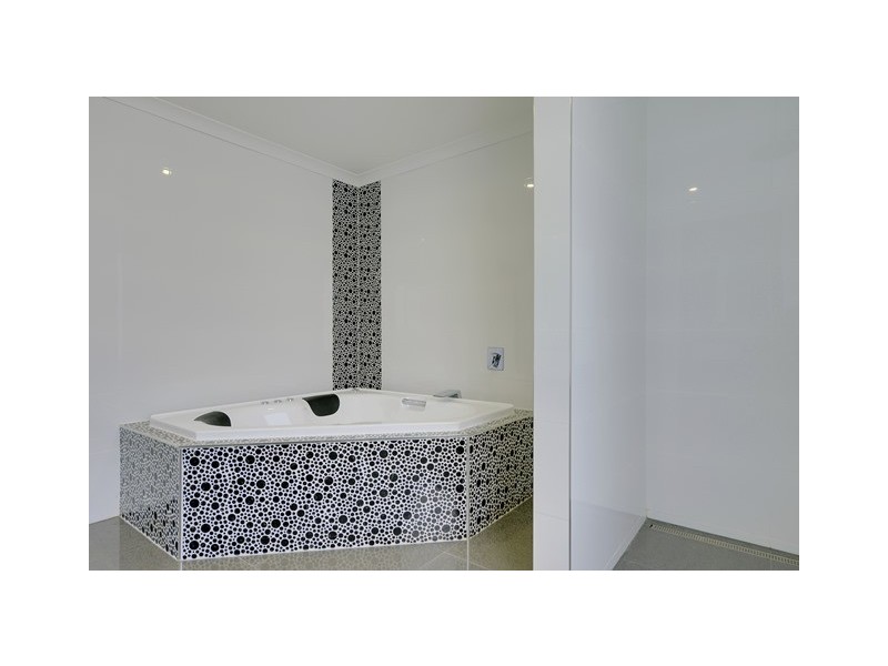 14 Lorrie Place, Park Grove TAS 7320
