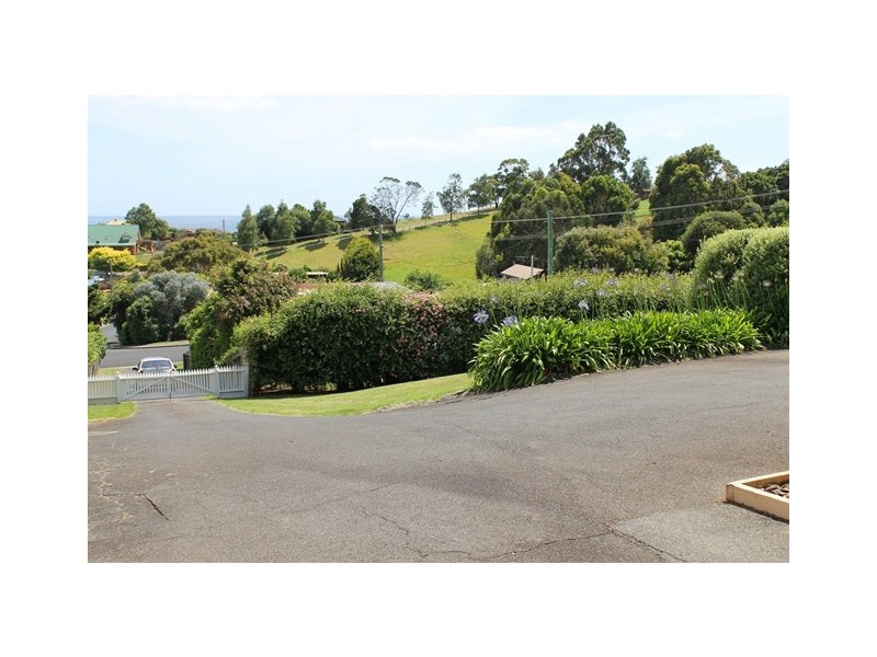 36 South Road, Penguin TAS 7316