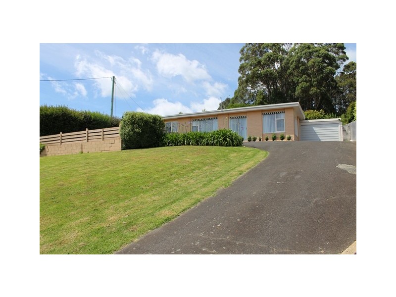 36 South Road, Penguin TAS 7316