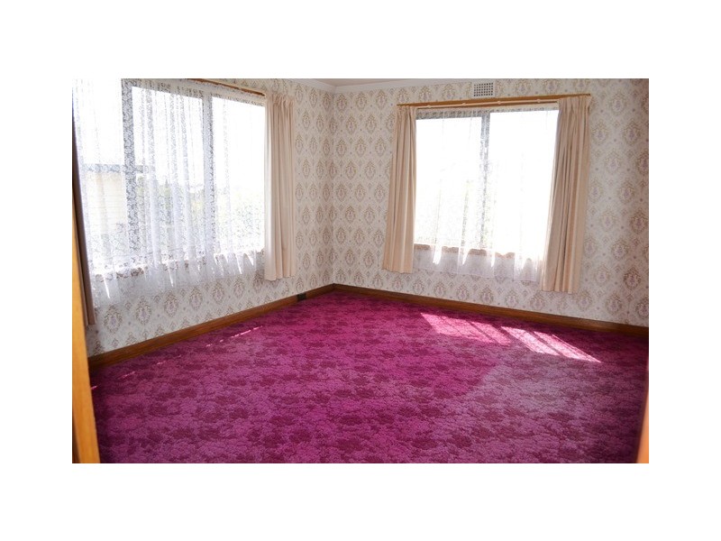 17 George Street, Somerset TAS 7322