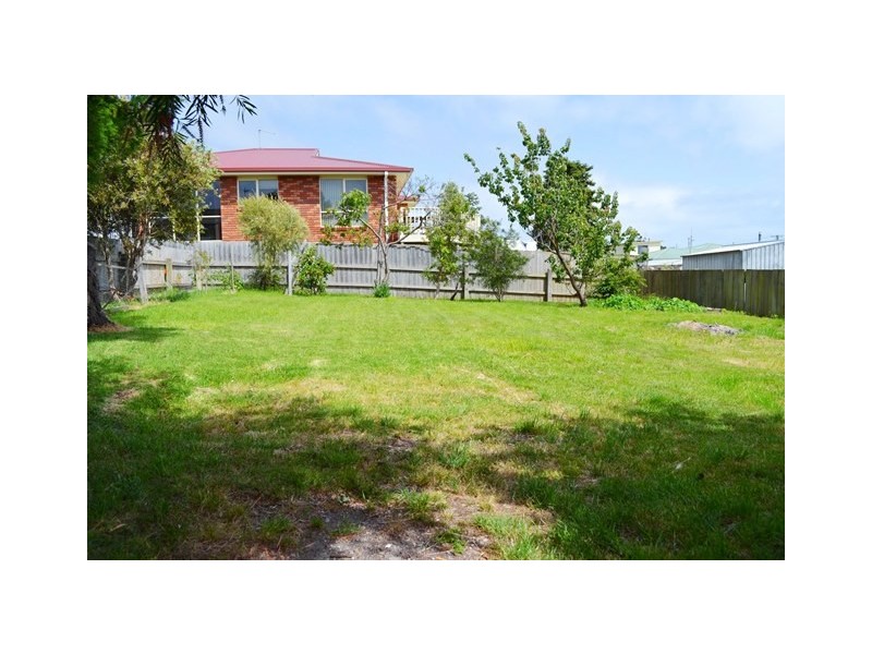 17 George Street, Somerset TAS 7322