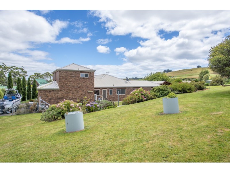 42 Freestone Crescent, Wynyard TAS 7325