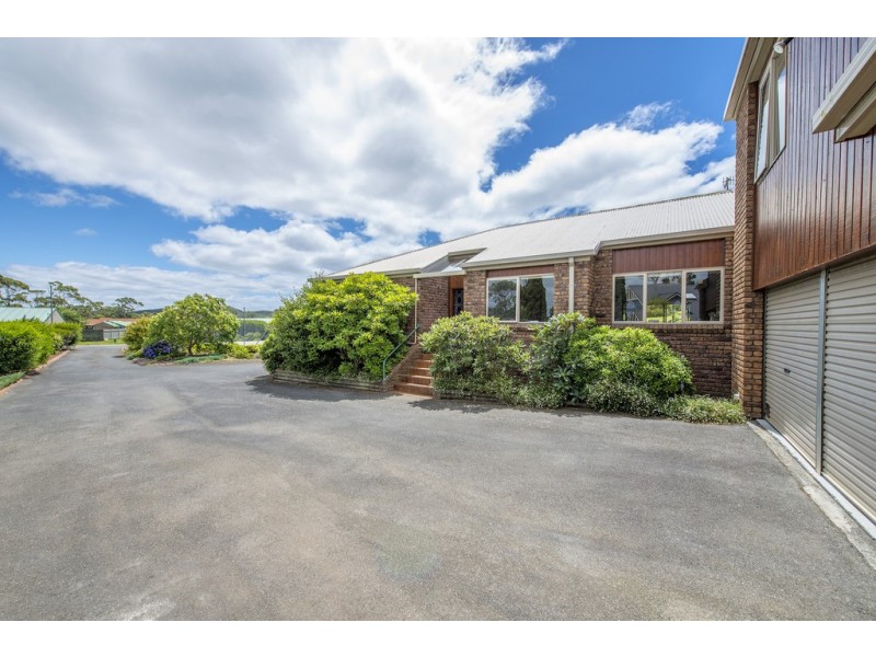 42 Freestone Crescent, Wynyard TAS 7325