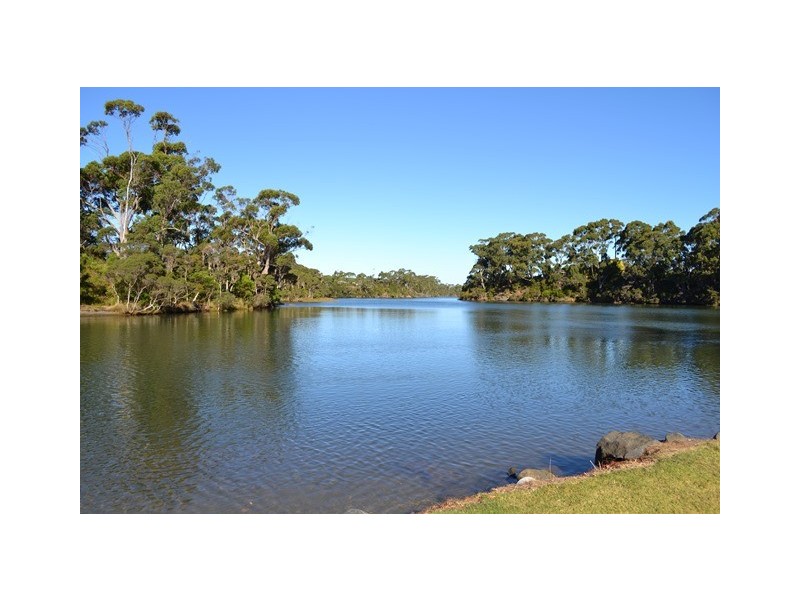 42 Freestone Crescent, Wynyard TAS 7325