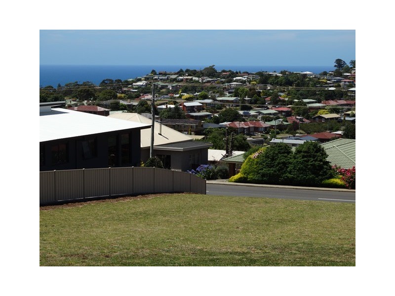 17 Lorrie Place, Burnie TAS 7320