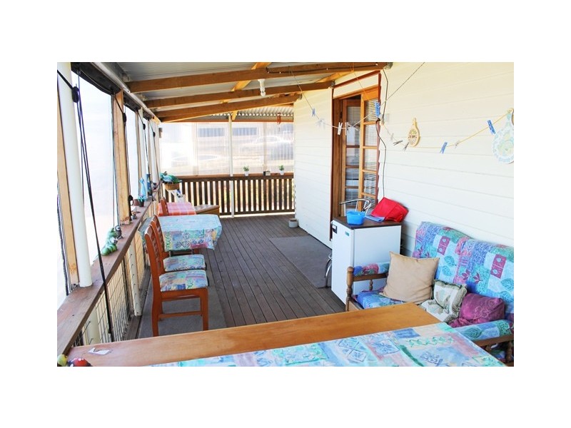 1 Pineleigh Street, Penguin TAS 7316