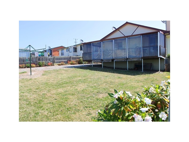 1 Pineleigh Street, Penguin TAS 7316