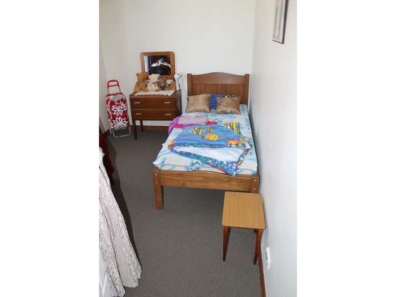 1 Pineleigh Street, Penguin TAS 7316