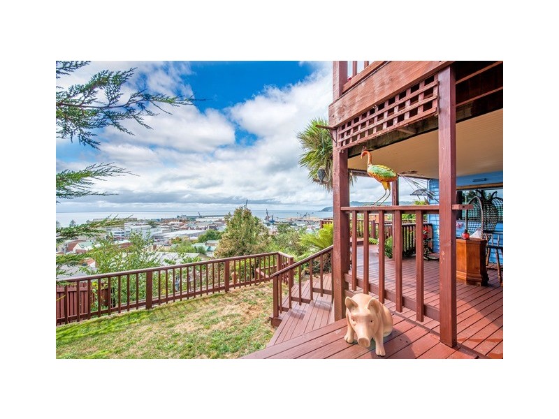 16 View Road, Burnie TAS 7320