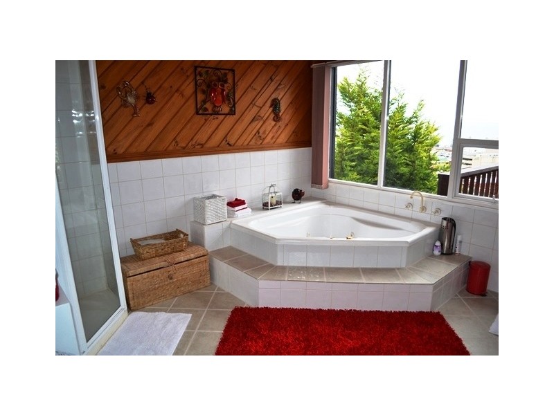 16 View Road, Burnie TAS 7320