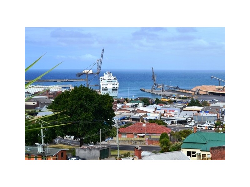 16 View Road, Burnie TAS 7320