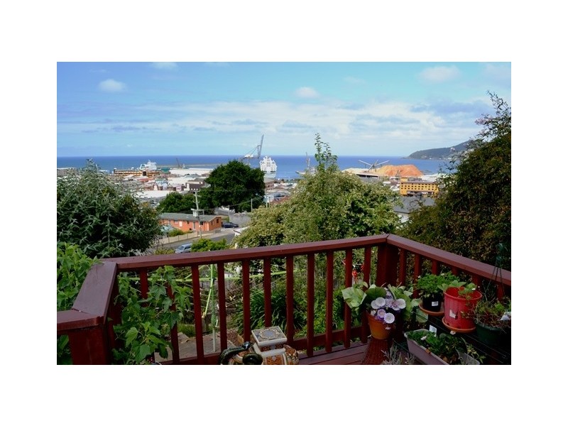 16 View Road, Burnie TAS 7320