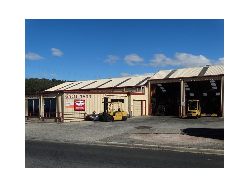 6-9 and 10 Main Road, Wivenhoe TAS 7320