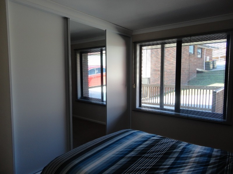 2/12 Josie Crescent, Romaine TAS 7320