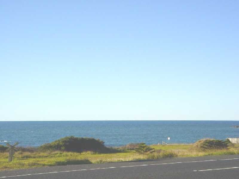 6 Bass Highway, Round Hill TAS 7320