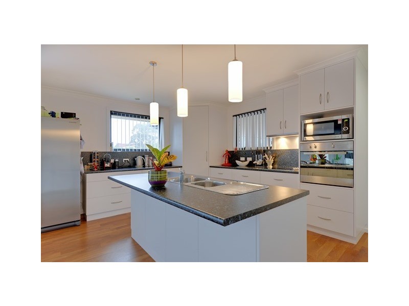 8 Sebastian Court, Romaine TAS 7320