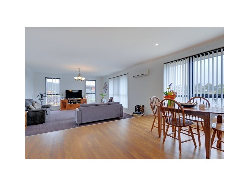 8 Sebastian Court, Romaine TAS 7320