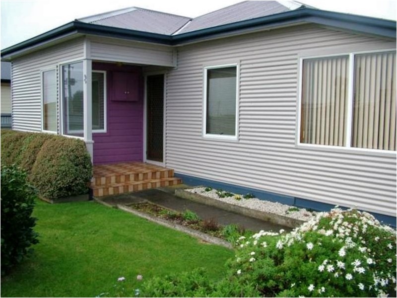 28 Falmouth Street, Somerset TAS 7322