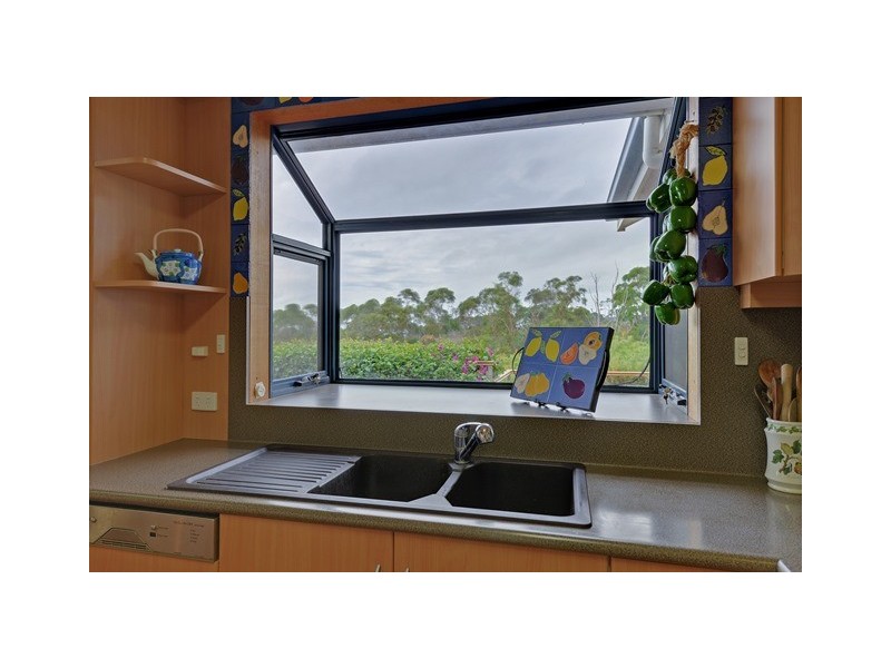 494 Tollymore Road, Table Cape TAS 7325