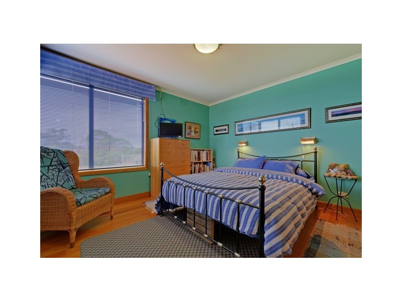 494 Tollymore Road, Table Cape TAS 7325