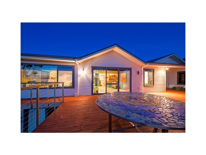 494 Tollymore Road, Table Cape TAS 7325