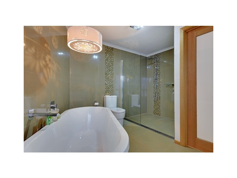 17 Dowling Drive, Romaine TAS 7320