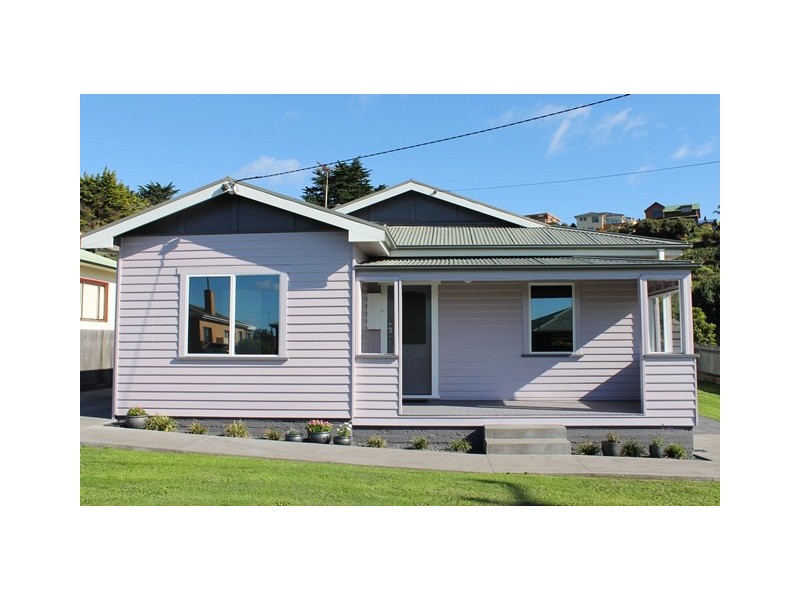 24 Coroneagh Street, Penguin TAS 7316