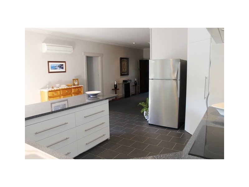 24 Coroneagh Street, Penguin TAS 7316