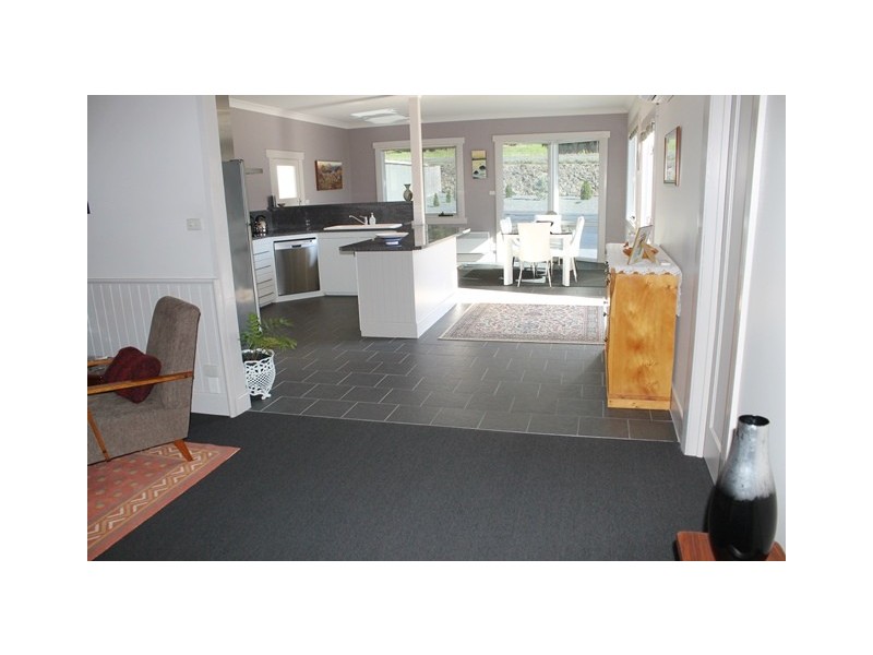 24 Coroneagh Street, Penguin TAS 7316