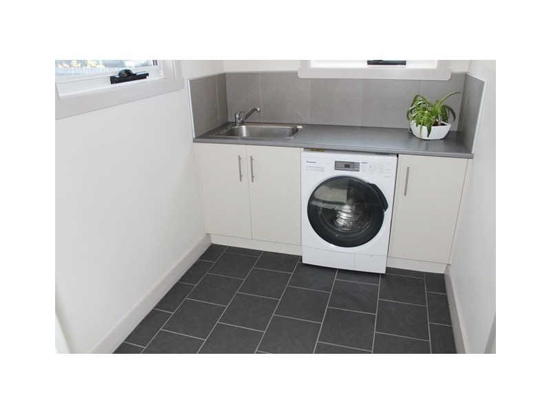 24 Coroneagh Street, Penguin TAS 7316