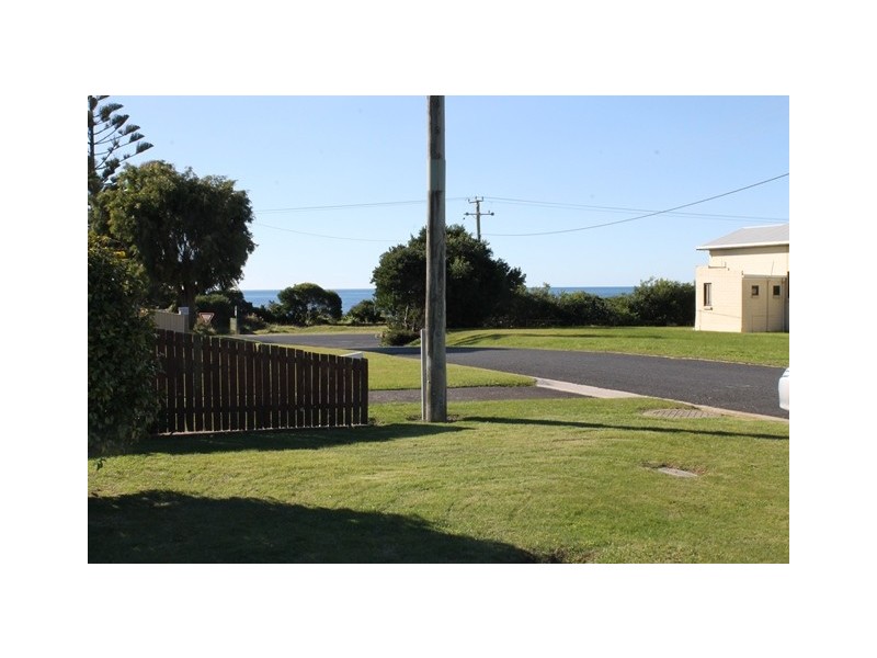 4 Overall Street, Sulphur Creek TAS 7316
