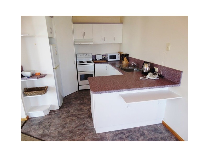 2/17 Uplands Place, Park Grove TAS 7320