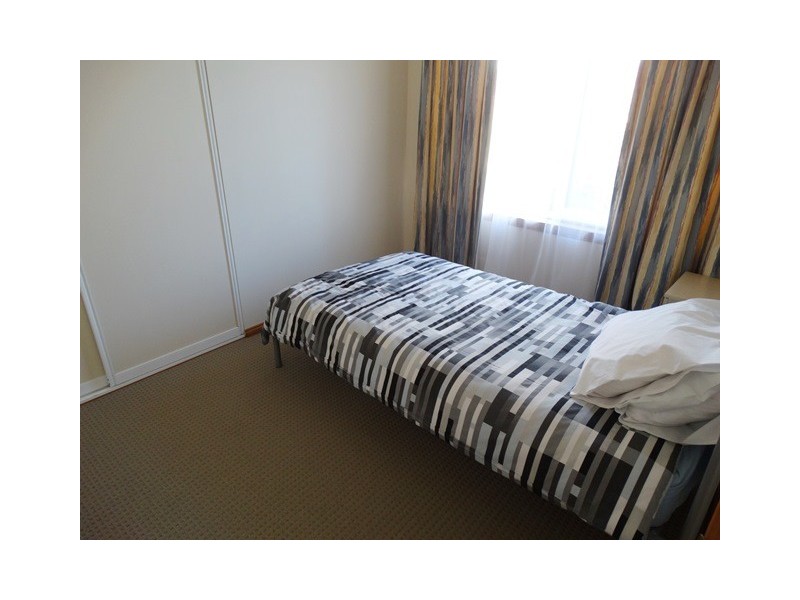 2/17 Uplands Place, Park Grove TAS 7320