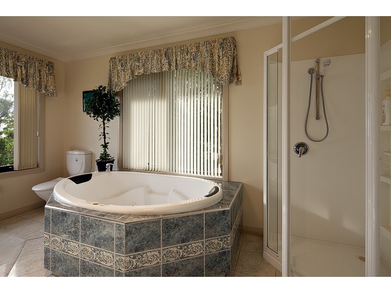 87 Algona Avenue, Round Hill TAS 7320