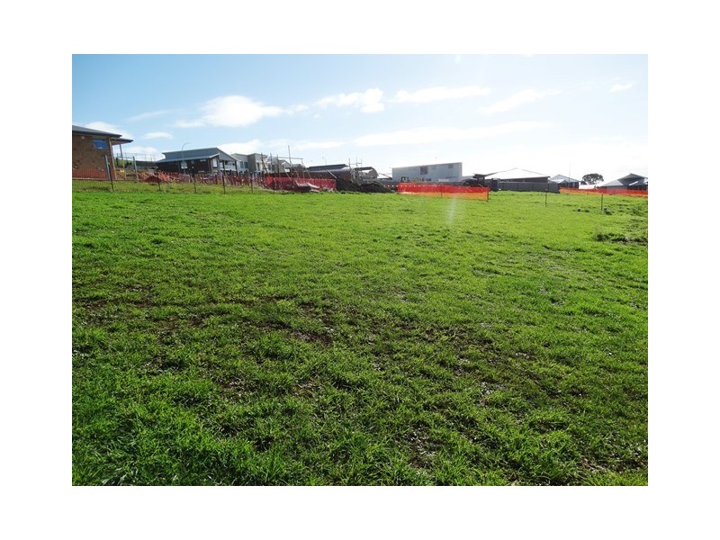 15 Lorrie Place, Park Grove TAS 7320