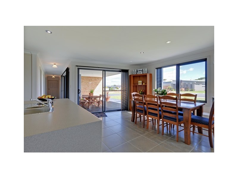9 Bluewater Crescent, Wynyard TAS 7325