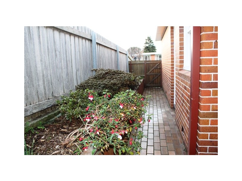 Unit 4/14 Howe Street, Park Grove TAS 7320