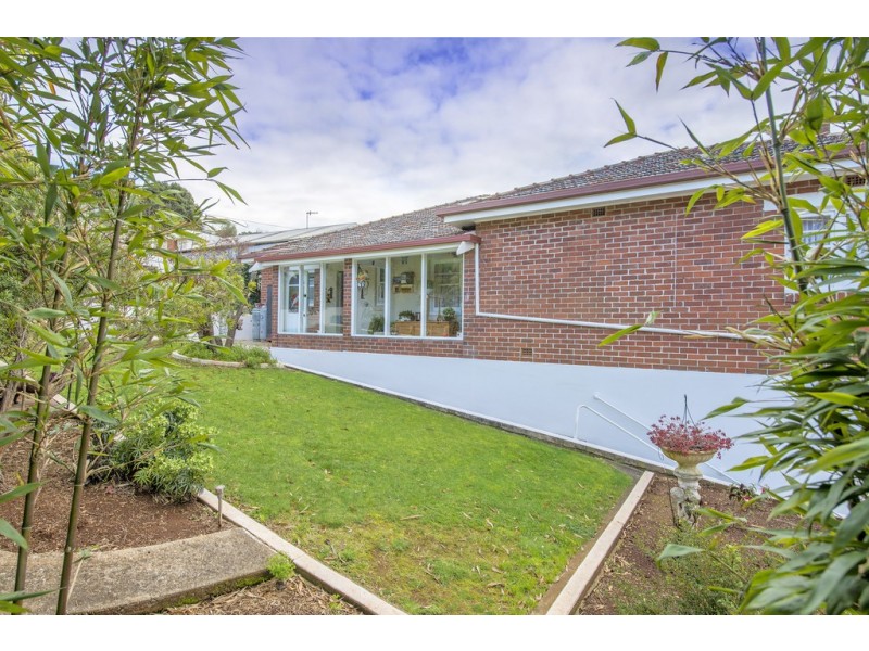 11 Aileen Crescent, Hillcrest TAS 7320