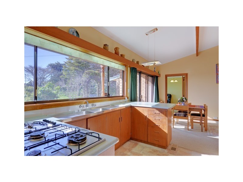 8 Tracey Street, Park Grove TAS 7320