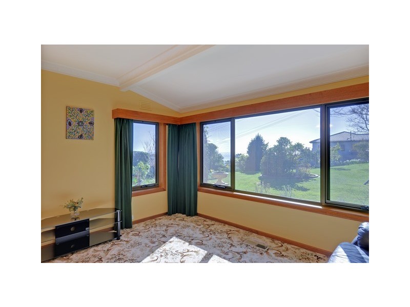 8 Tracey Street, Park Grove TAS 7320