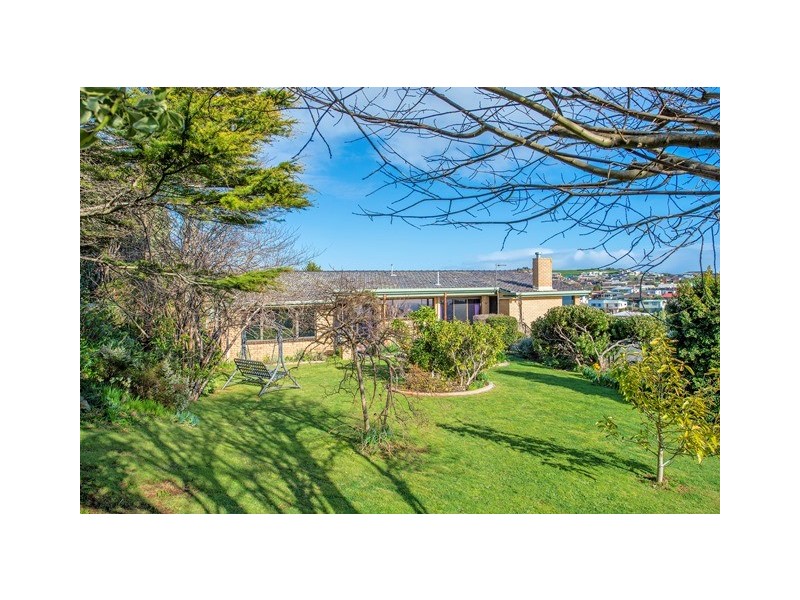 8 Tracey Street, Park Grove TAS 7320