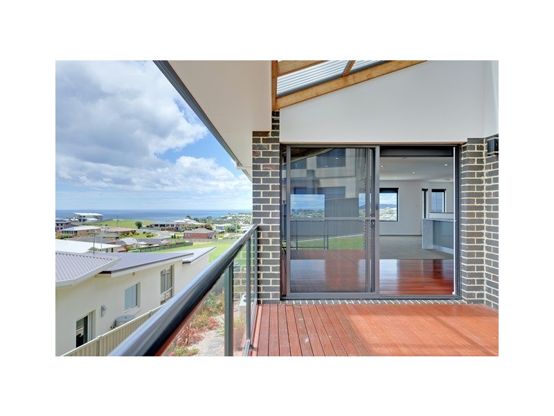 14 Lorrie Place, Park Grove TAS 7320