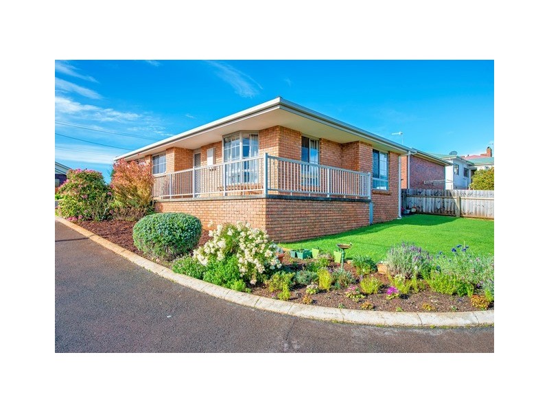 1/202 Mount Street, Upper Burnie TAS 7320