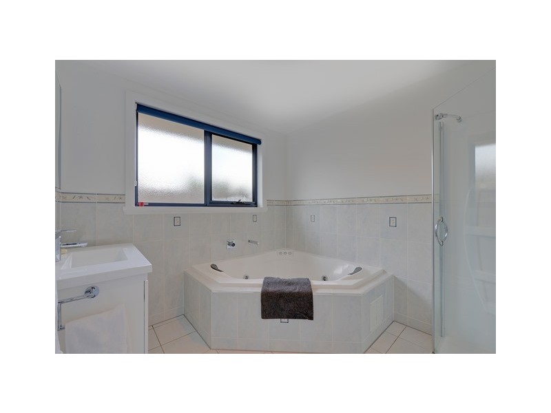 11 Ewington Way, Romaine TAS 7320