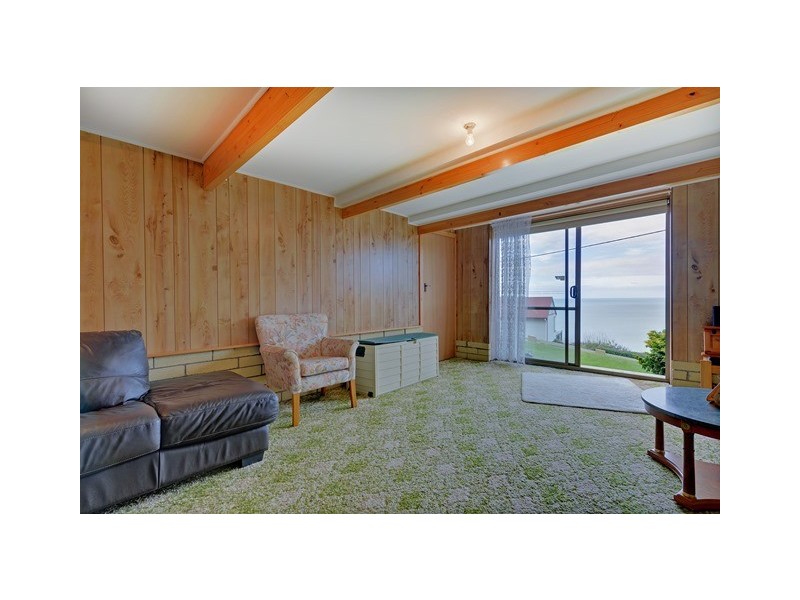 11 Seaview Avenue, Parklands TAS 7320