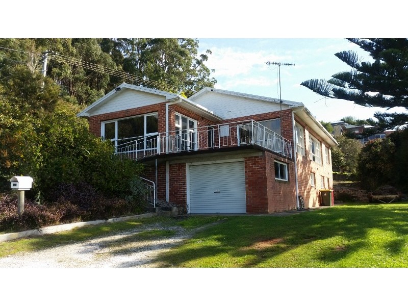 33 Athol Street, Somerset TAS 7322