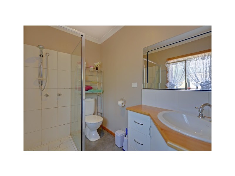 74 Deviation Road, Penguin TAS 7316